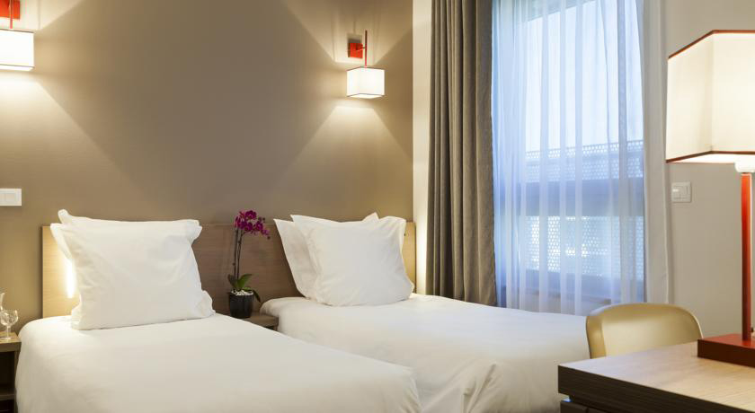 Comfort Suites Porte de Genève ***