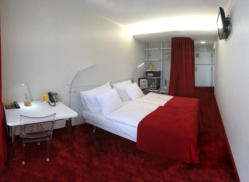 HOTEL METROPOL DESIGN ****